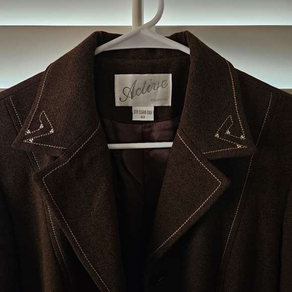 Vintage Coat - Picture 2 of 11